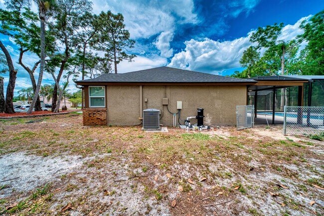 Building Photo - 1542 Sugarwood Cir