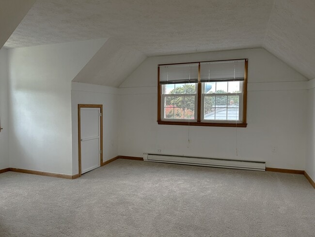 Building Photo - 708 Flintlock Dr