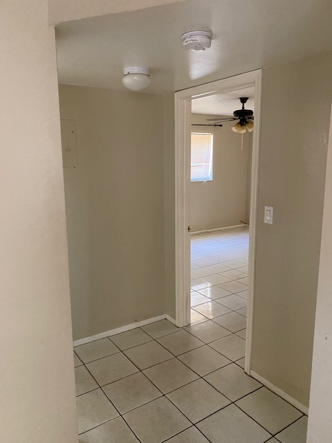 Building Photo - 1020 N 18th Ct