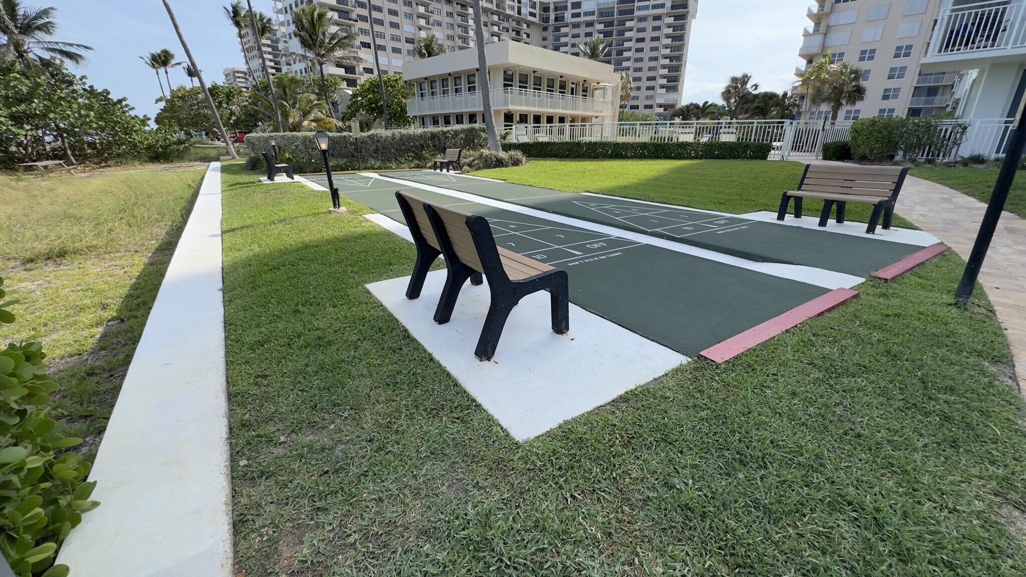 Building Photo - 5200 N Ocean Blvd