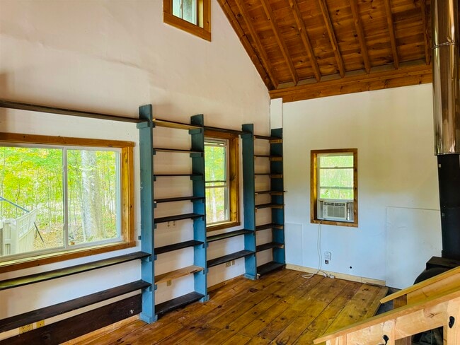 Building Photo - 369 Camp Rd