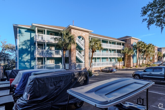 Main building. - Marsh Oaks