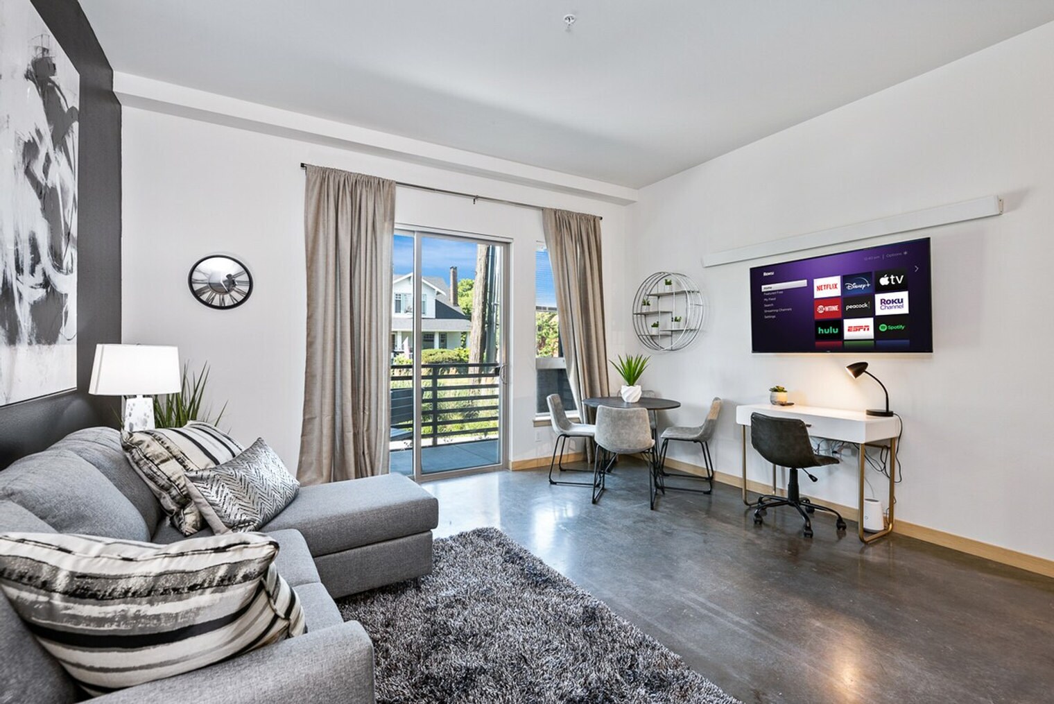 Building Photo - 3008 Beacon Ave S