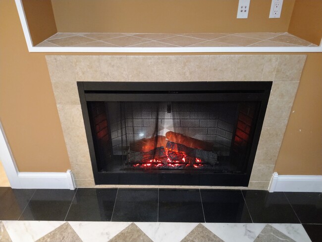 Building Photo - 5501 Brooklyn Ave NE