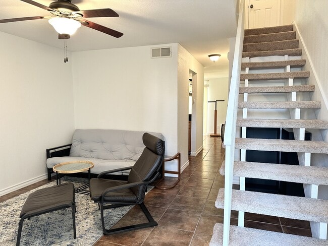 Building Photo - 4141 Whiteley Dr