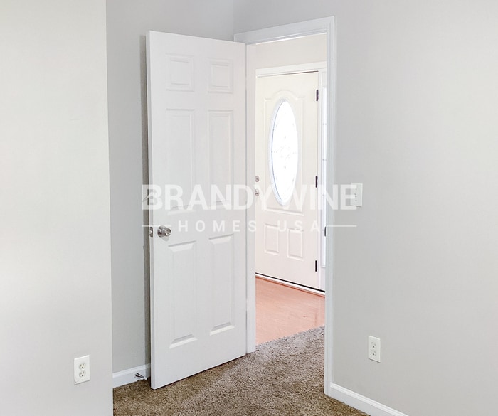 Building Photo - 2620 Essex Ct