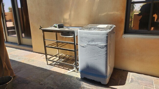 Building Photo - Fully Furnished! Charming 1BED/1BATH private space located in the desirable North Scottsdale !