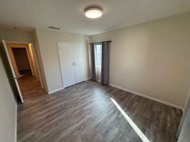 Building Photo - **COMING SOON**  CHARMING LAKEWOOD HOME!