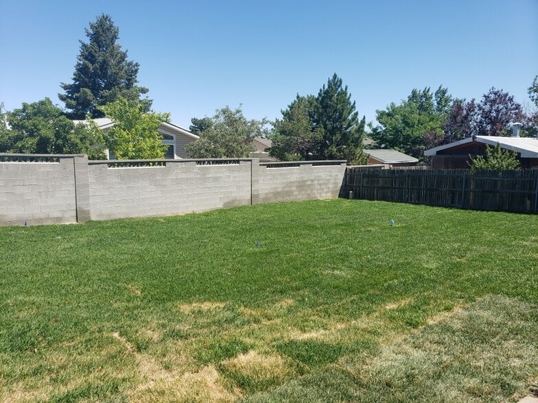 Building Photo - 5484 Bailiff Dr S