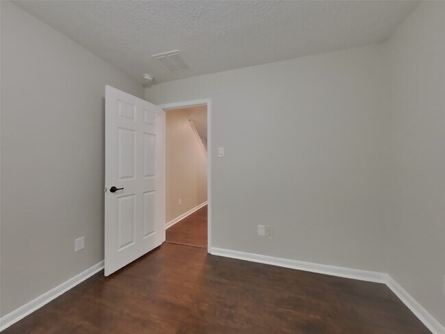 Building Photo - 2618 Basil Point Ct