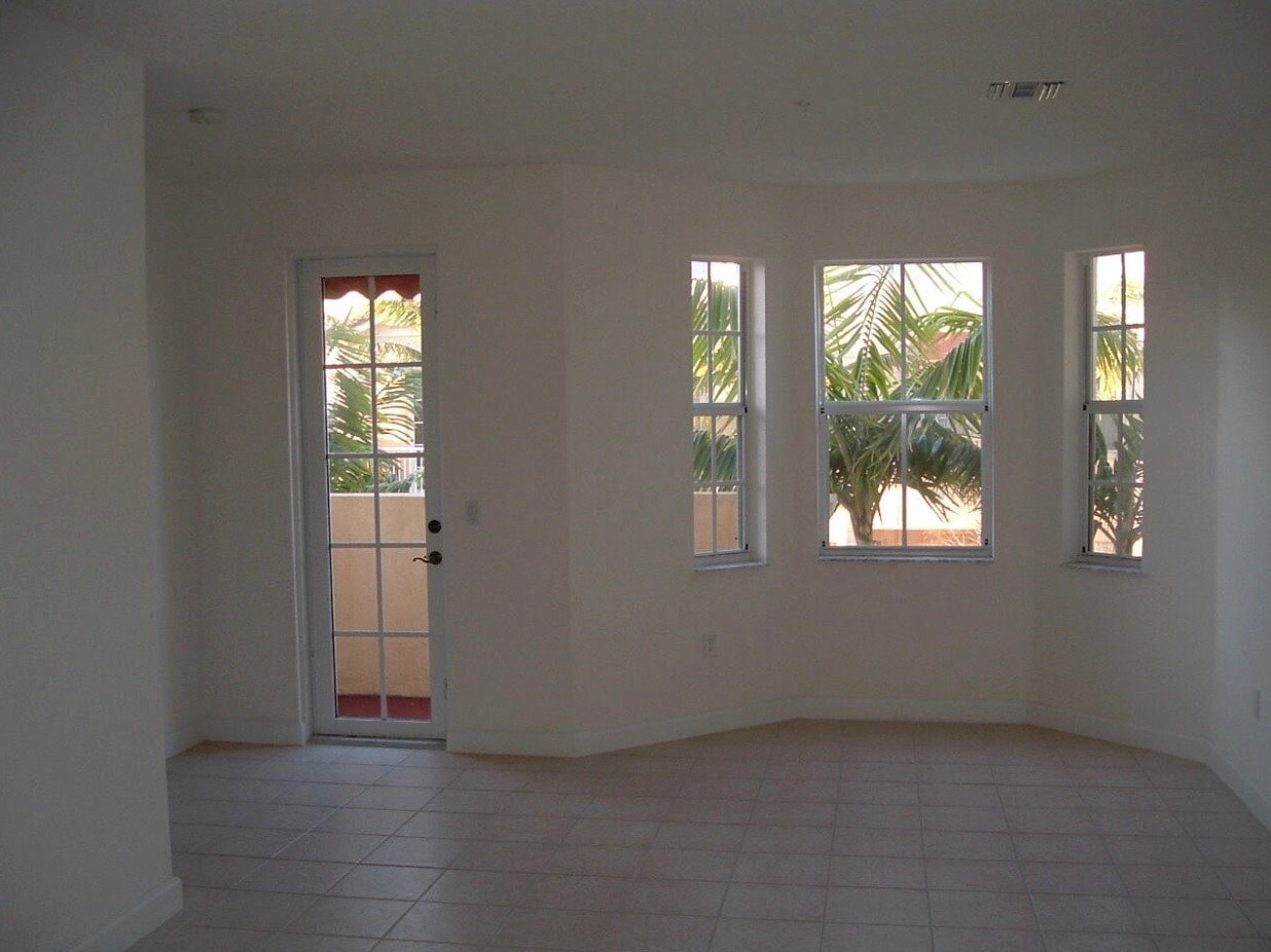 Building Photo - 3808 Shoma Dr