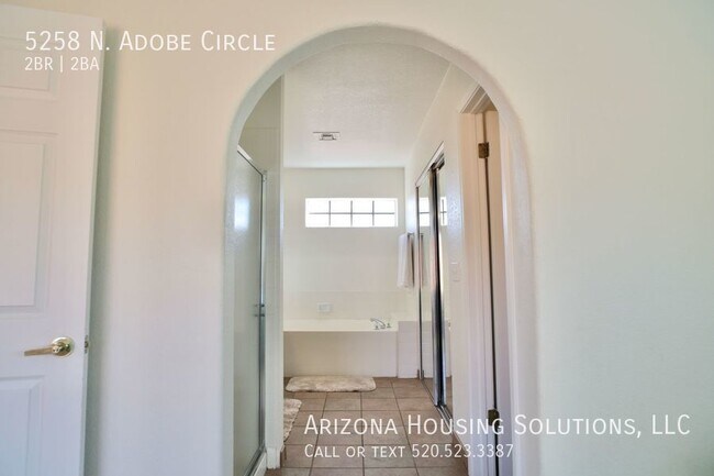 Building Photo - 5258 N Adobe Cir