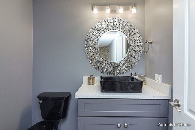 Building Photo - BEAUTIFUL HOUSE- 4 bedroom, 3.5 bath 2 sto...