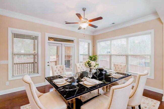 Building Photo - 4505 Summersweet Dr