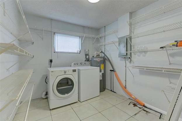 Building Photo - 2101 Utica Dr