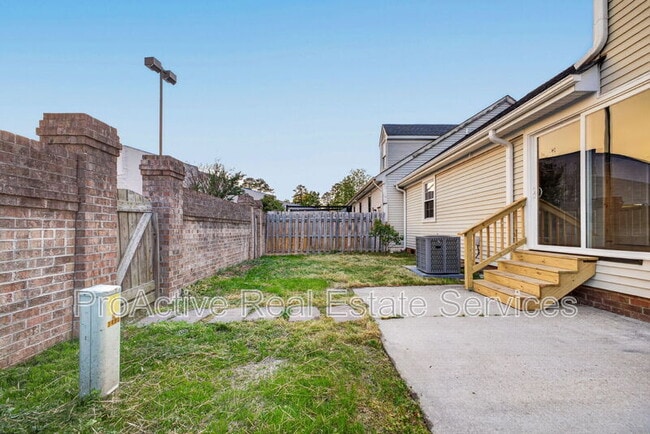 Building Photo - 3400 Cricket Hollow Ln