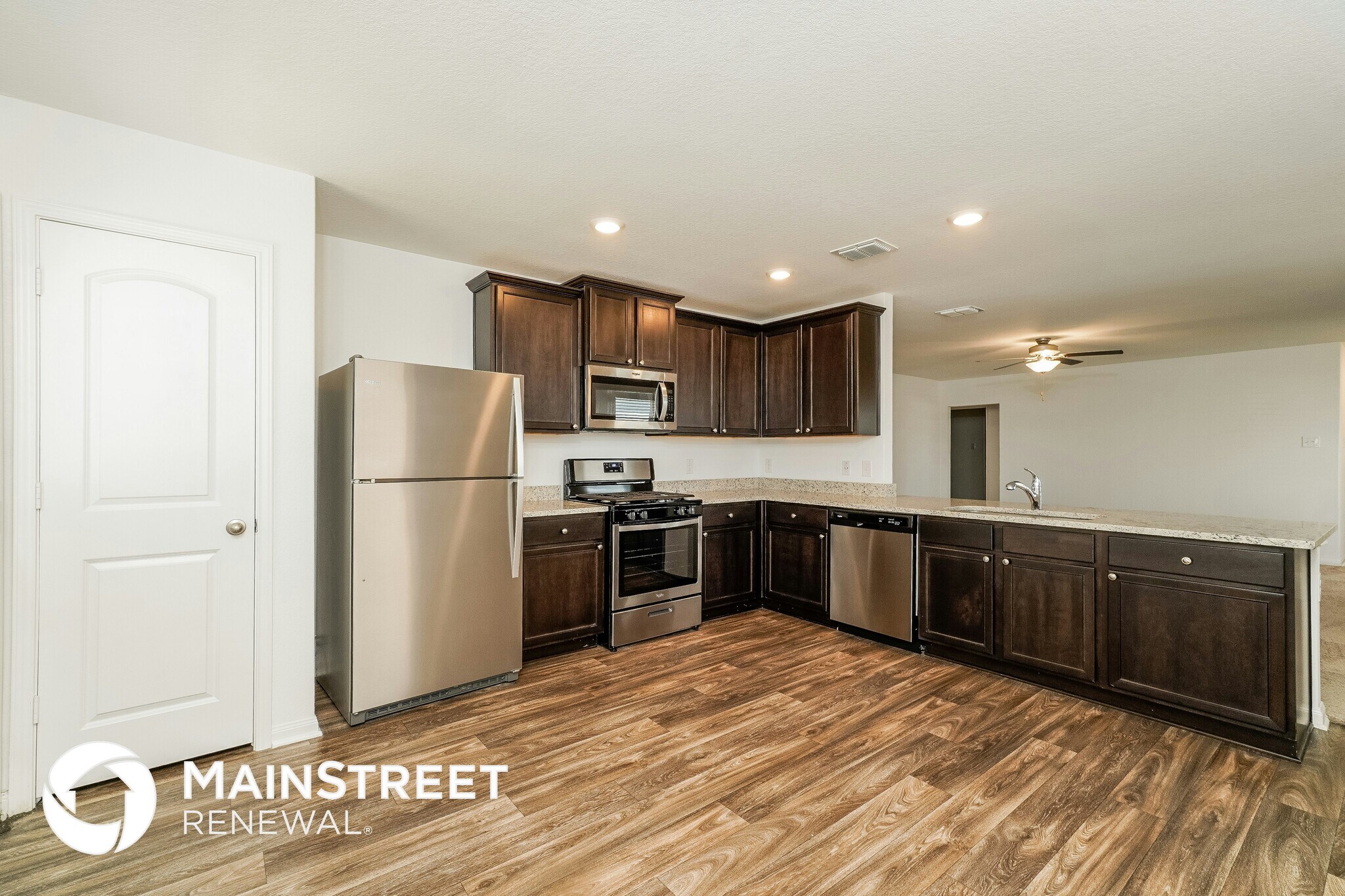 Building Photo - 4171 River Legacy