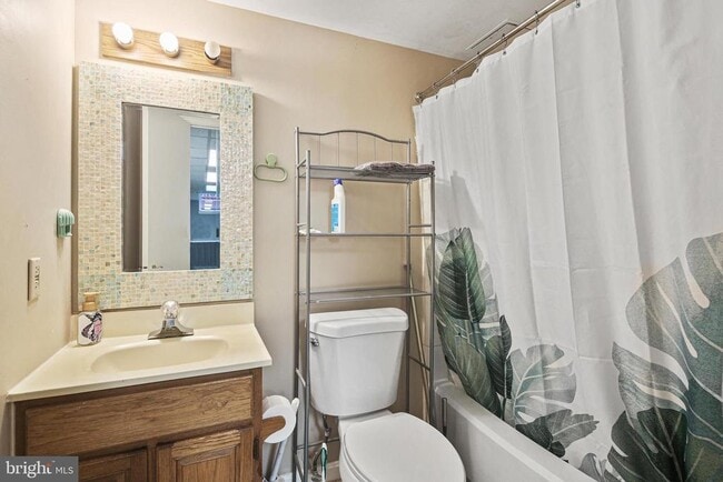 Building Photo - 13033 Rhapsody Ln