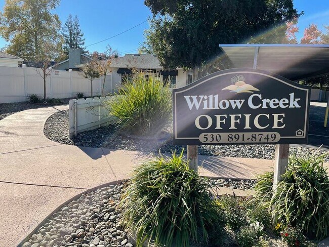 Building Photo - Chico Willow Creek