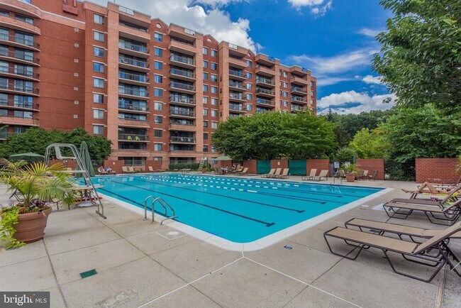 Building Photo - 2230 George C Marshall Dr