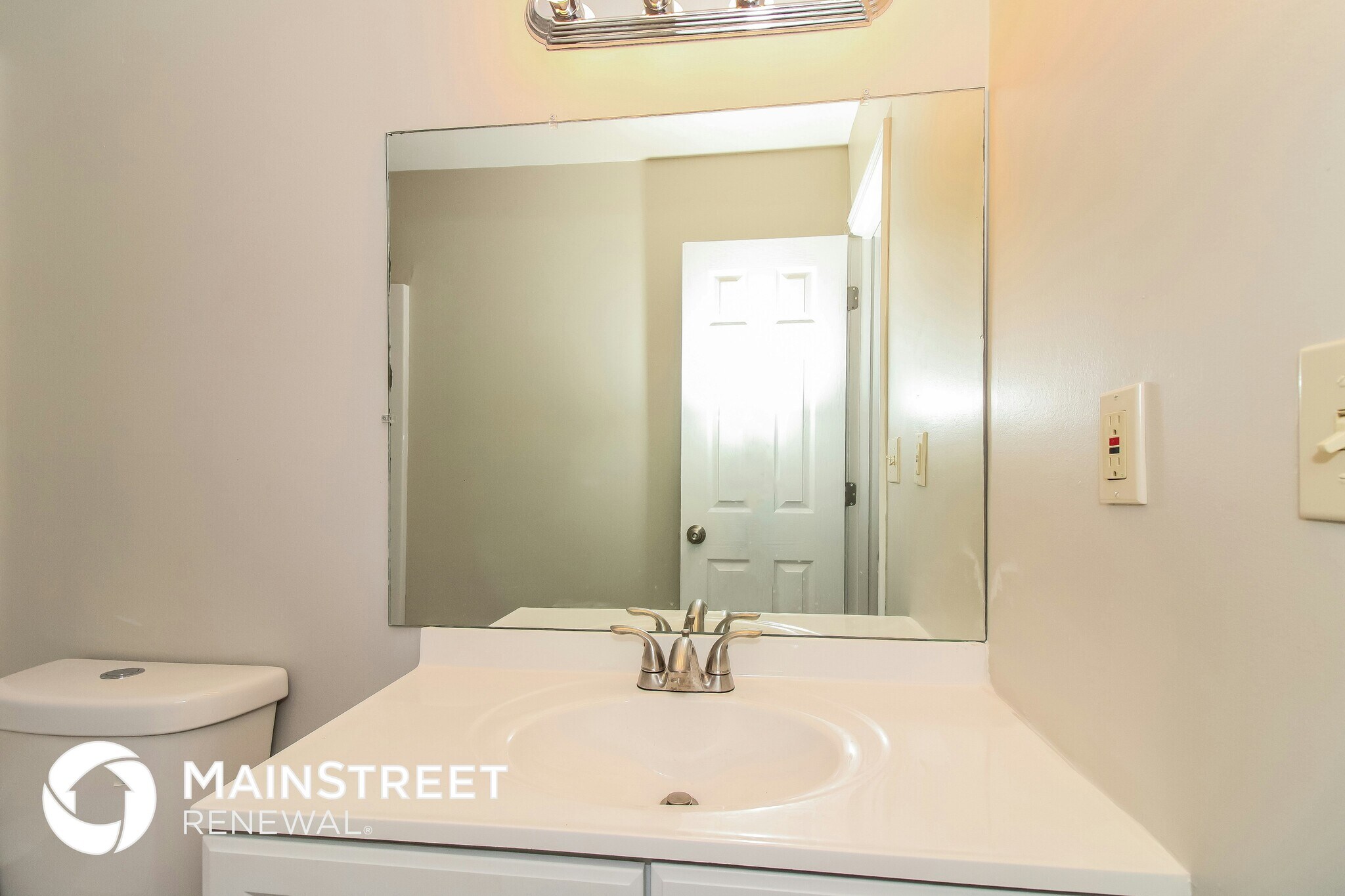 Building Photo - 7299 Pinnacle Oaks Dr