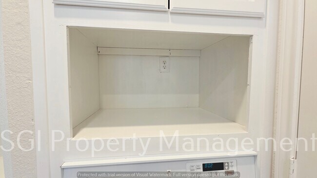 Building Photo - 3305 Woodbluff Ln
