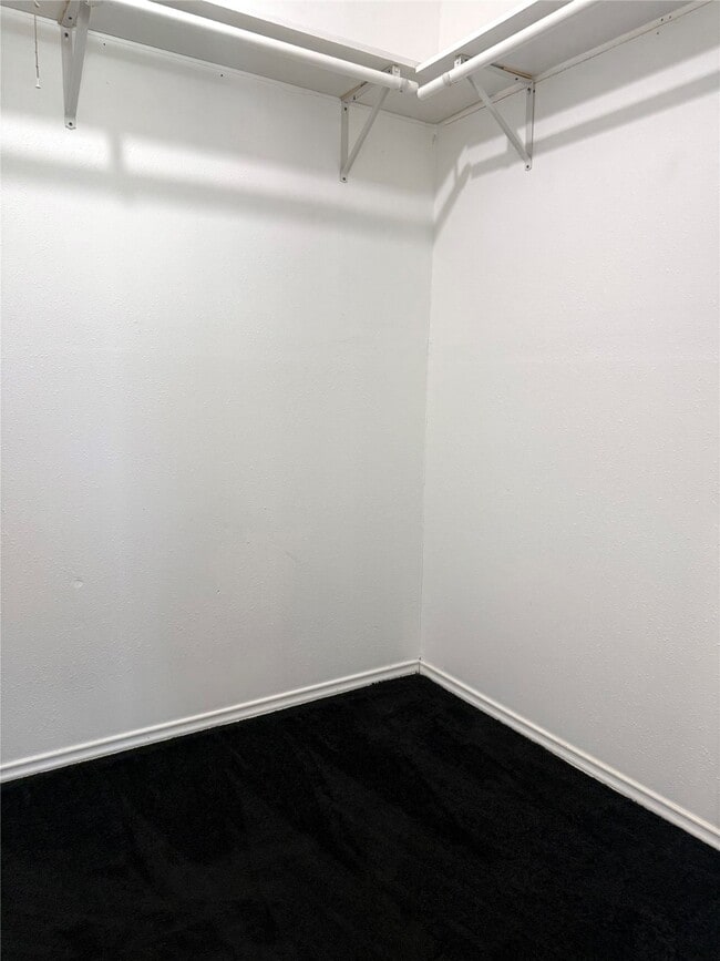 Primary Photo - 9822 Candy Ct