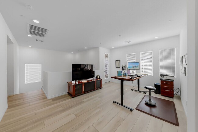 Building Photo - 2023-Built Liberty Floorplan-NEXT-GEN Suite w/3338 sq ft living space w/5 BR’s, 4 1/2 BA's, 3 car...