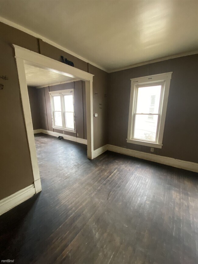 Building Photo - 3 br, 1 bath House - 2012 West Garden Street