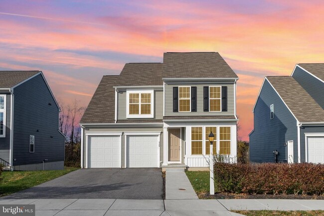 Building Photo - 1726 Bradley Dr