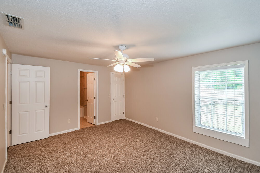 Building Photo - 8109 Grampell Dr