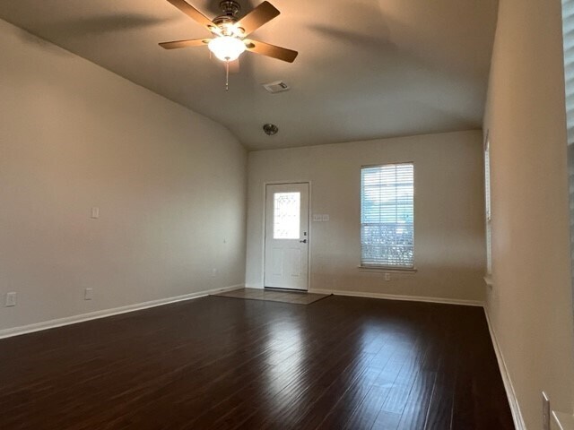 Building Photo - 2134 Thorn Berry Creek Ln