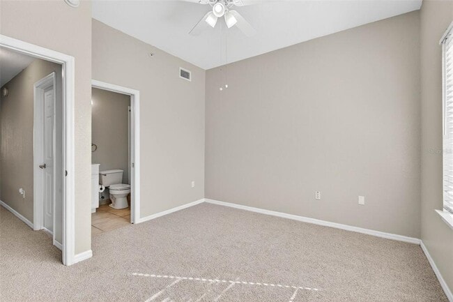 Building Photo - 9739 Meadow Field Cir