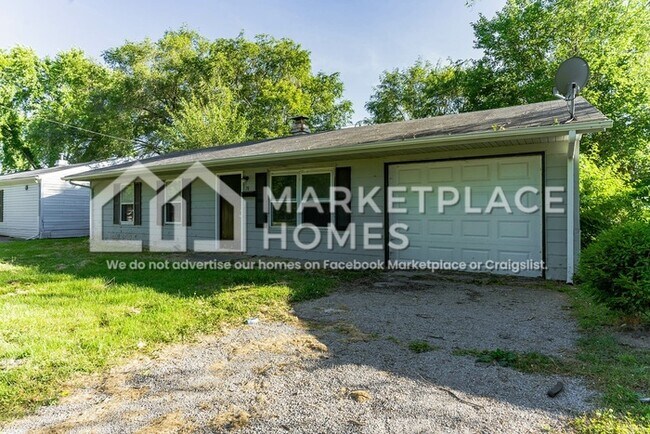 Building Photo - 70 W Adams Dr