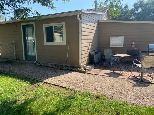 Primary Photo - 2105 3rd Ave