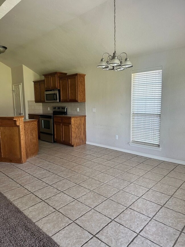 Building Photo - First Month Free! Close to Tinker!