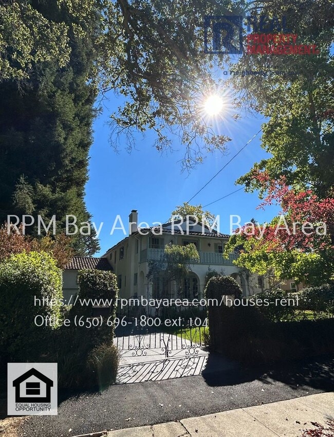 Primary Photo - Luxury Family Oasis with Pool in San Mateo...