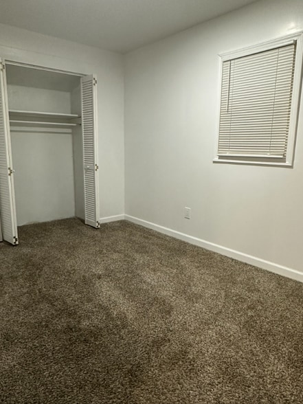 Building Photo - 28532 Grayling Ave