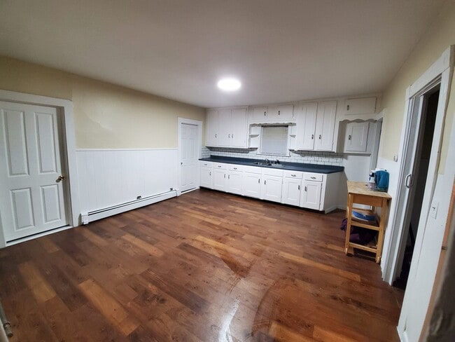 Building Photo - 45 Dumais St