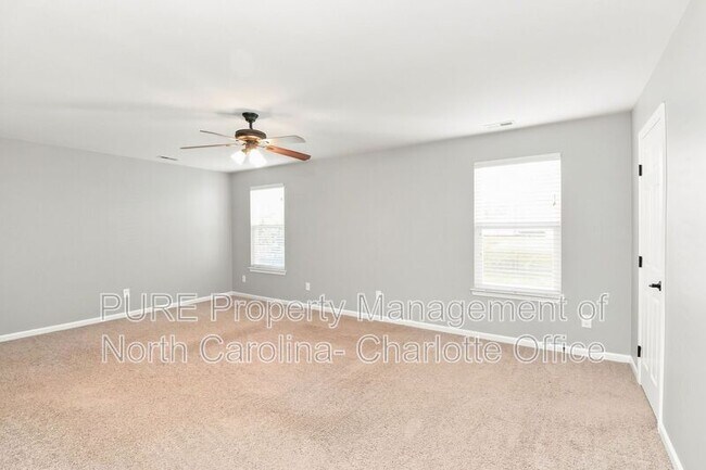 Building Photo - 3007 Fallondale Rd