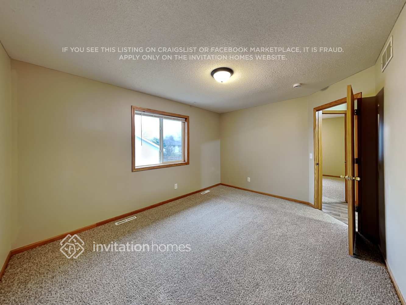Building Photo - 2617 Edinbrook Terrace