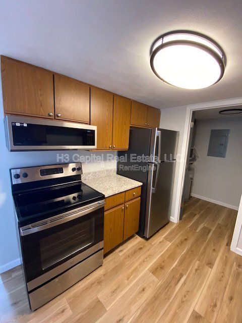 Building Photo - 130 Brookview Dr