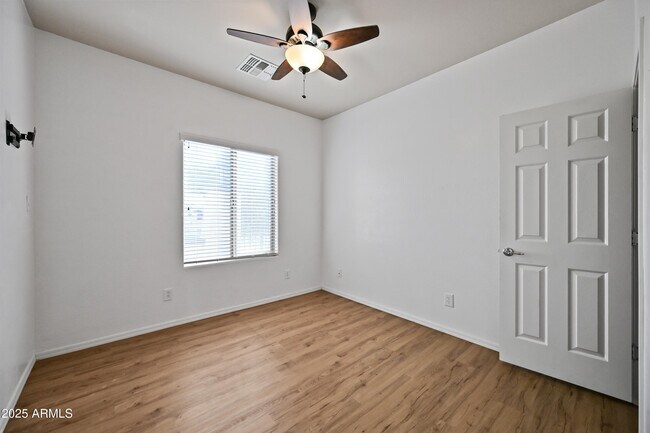 Building Photo - 26182 W Tonto Ln