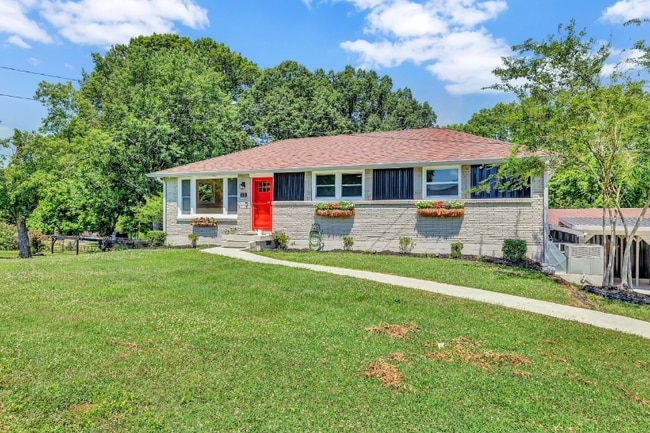Building Photo - 1019 N Graycroft Ave