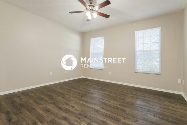 Building Photo - 3 Bedroom Pet-Friendly Home in LAKELAND, FL with Main Street Renewal