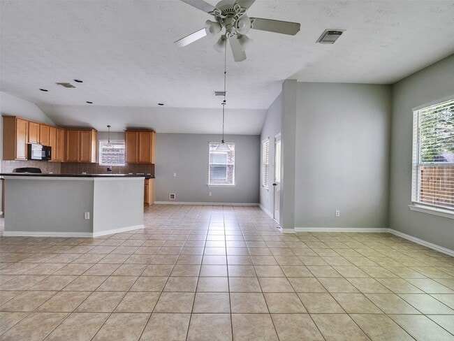 Building Photo - 18011 Outback Lakes Tr
