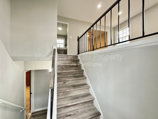 Building Photo - 908 Pinecrest Cove