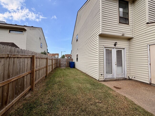 Building Photo - 4213 Minnard Ct