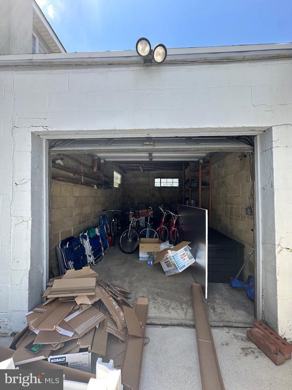 Building Photo - 12 N Swarthmore Ave