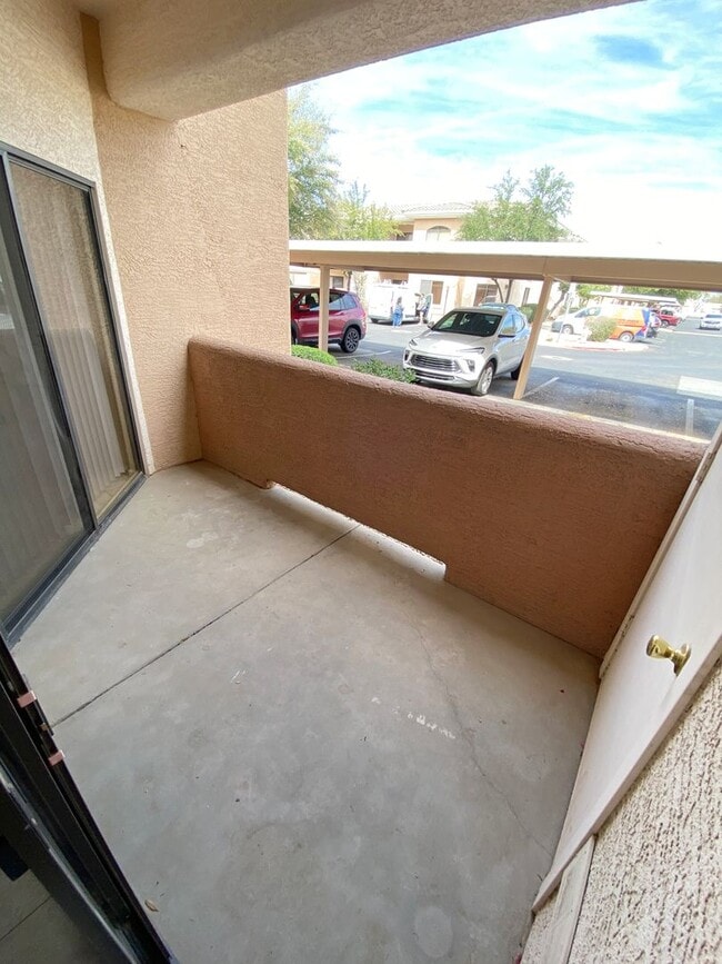 Building Photo - MAY MOVE IN SPECIAL - 1 Bedroom 1 Bath in ...